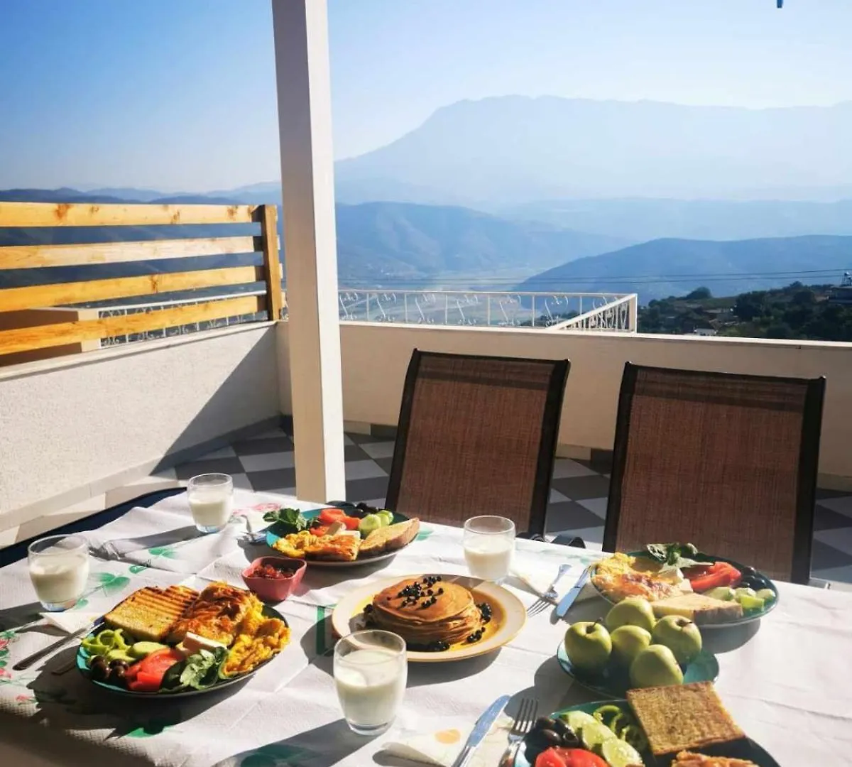 Villa Kuci, Drobonik Berat